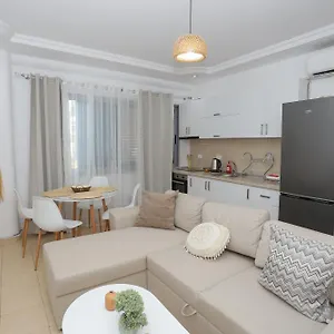 https://white-apartament.hotels-in-tirana.com